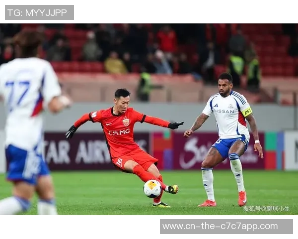 为难?海港亚冠3连败后,拉横幅欢庆中超卫冕!队长喊话:下一年冲第5冠 为难?海港亚冠3连败后,拉横幅欢庆中超卫冕!队长喊话:下一年冲第5冠